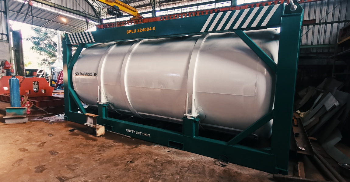 Boiler, overhaul boiler, perbaikan boiler, pipa boiler, refractory boiler, boiler gas, boiler solar, boiler batu bara, retubing pipa boiler, penggantian pipa boiler, jual boiler, harga boiler, boiler second, economizer, cyclone, piping steam, pipa steam, bata api, cerobong, cerobong asap, ducting, cerobong boiler, chimney, chimney boiler, harga boiler, installasi boiler, modifikasi boiler. Tangki, tangki air, bejana tekan pressure vessel, tangki solar, tangki daerator