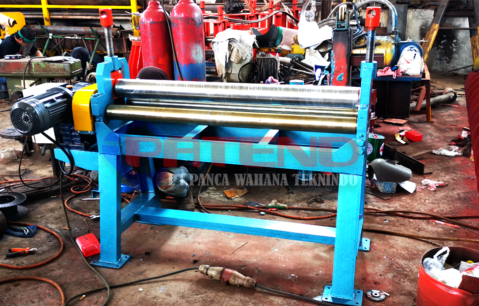 MESIN ROLL PLAT MANUAL 3 MM L=1.2 Meter MESIN ROLL PLAT MANUAL 3 MM L=1.2 Meter