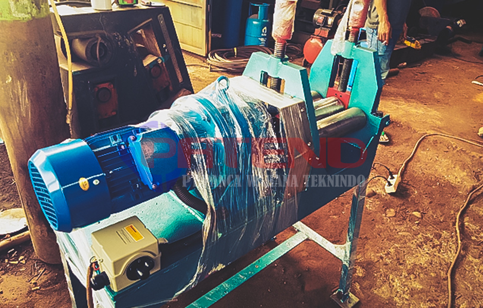 MESIN ROLL PLAT MANUAL 6 MM L=0.5 Meter MESIN ROLL PLAT MANUAL 6 MM L=0.5 Meter