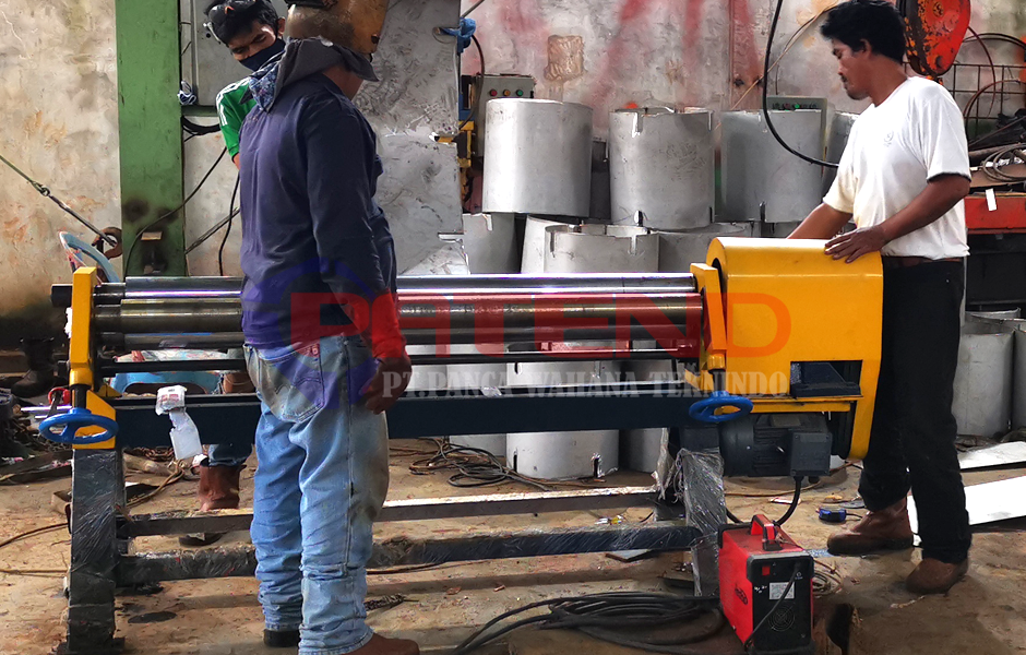 MESIN ROLL PLAT MANUAL 3 mm L=1,3 Meter