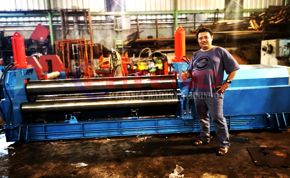 MESIN ROLL PLAT 18 MM L = 2,6 Meter HYDRAULIC
